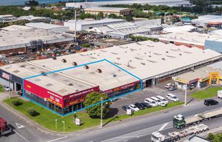 High Profile Industrial Unit with Showroom/Offices