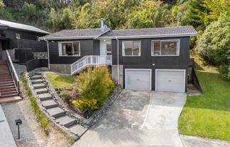 9 Venus Place, Whitby