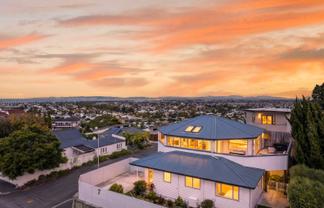 7 Enfield Road, Hospital Hill