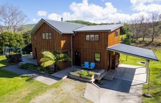 128 Lysnar Street, Okitu