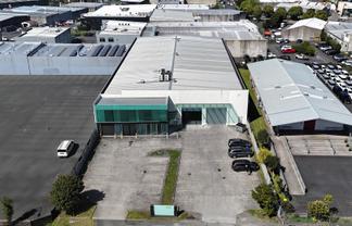 Savills | Cranes, Power & Scale – Henderson Industrial