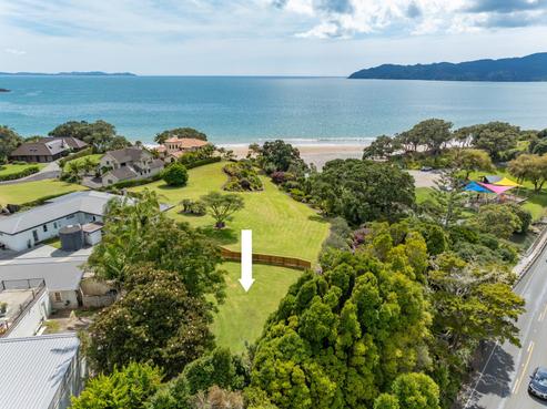 2 Coopers Drive, Coopers Beach
