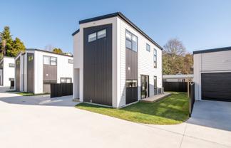 2/141 Waikato Street, Taupo