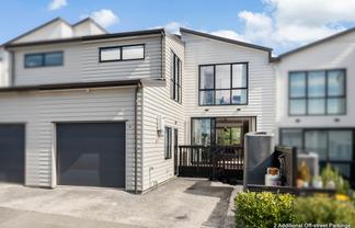 18 Waterlily Street, Hobsonville