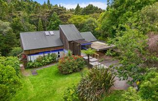 25 & 27 Kauri Glen Road, Northcote