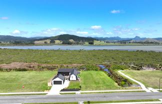  172 Kopani Road, Matarangi