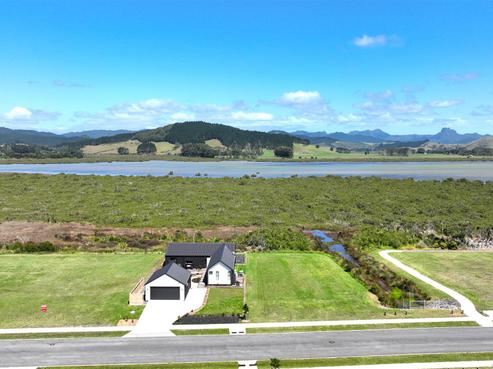 172 Kopani Road, Matarangi