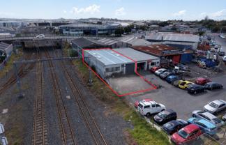 Functional unit with exclusive yard - Otahuhu