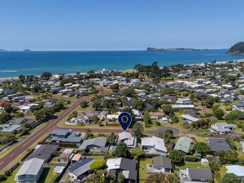 6 Bell Road, Pauanui