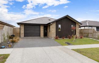 151 Infinity Drive, Pegasus