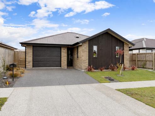 151 Infinity Drive, Pegasus