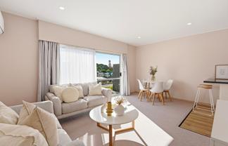 73A Great North Road, Saint Johns Hill
