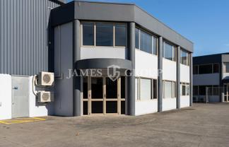 105m² East Tamaki Office + Warehouse Options