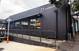 CITY FRINGE OFFICE WITH PARKING
