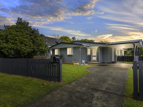 7 Dunsandel Grove, Silverstream