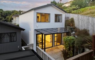16B Dianthus Place, Browns Bay