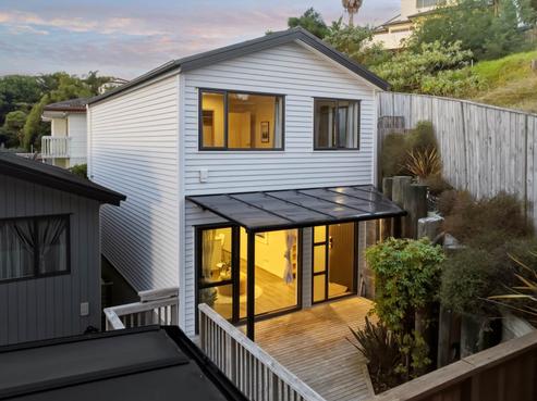 16B Dianthus Place, Browns Bay