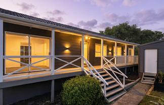 20 Rukumoana Place, Clendon Park