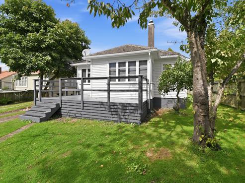 68 Clinkard Avenue, Glenholme