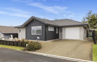 49 Bridgewater Way, Pyes Pa