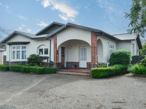 54 Earnslaw Street, Avenal