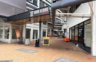 Compact retail in great location