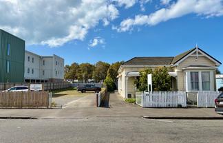 Character Office Villa with Extensive Parking