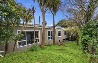 14 Kowhai Street, Tawa
