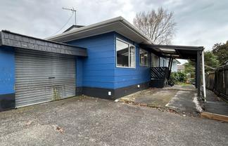 2/195 Buckland Road, Mangere East