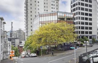 Rare retail/showroom opportunity with parking