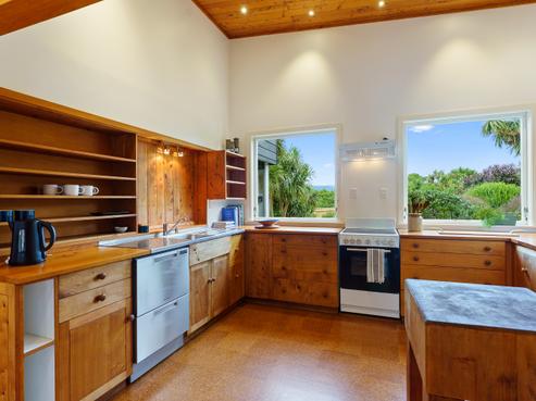 321 Te Horo Beach Road, Te Horo