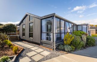 20 Olive Terrace, PARAPARAUMU BEACH