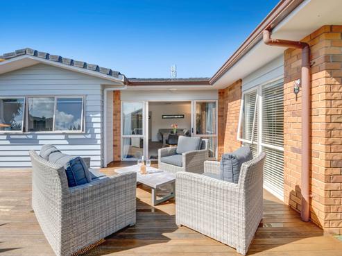 18 Driftwood Drive, Red Beach
