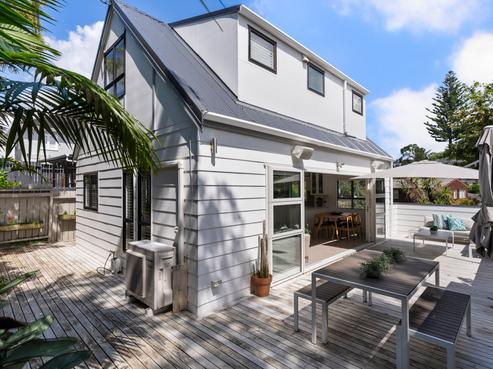 4/4 Webber Street, Westmere