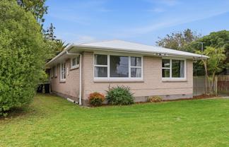 15 Rowses Road, Aranui