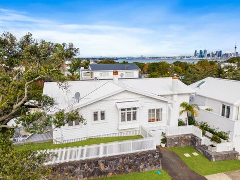 6 Belle Vue Avenue, Northcote Point