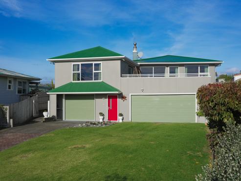 44 Gray Avenue, Paraparaumu Beach