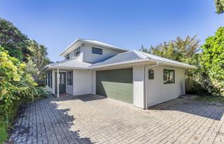 12 & 12A Wairaka Road, Pukerua Bay