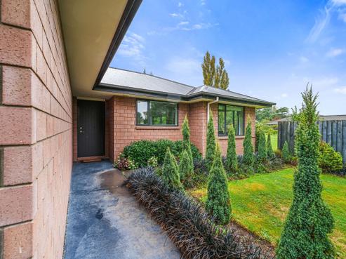7 Bridge Street, Southbridge