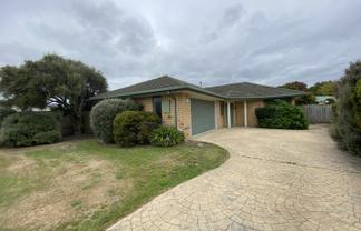 14 Iroquois Place, Wigram