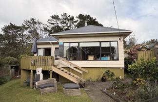 5 Sandy Beach Road, Tinopai