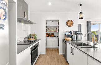 210 Waikite Road, Welcome Bay
