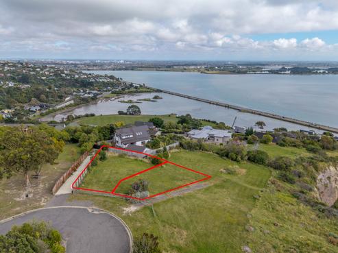 27A Glendevere Terrace, Redcliffs