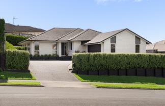 55 Inverness Drive, Pyes Pa