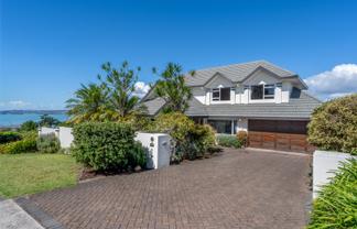 1 Page Point, Mellons Bay