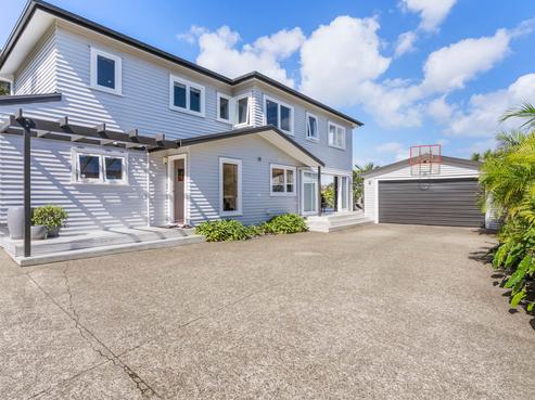 11 Chatham Avenue, Paremoremo