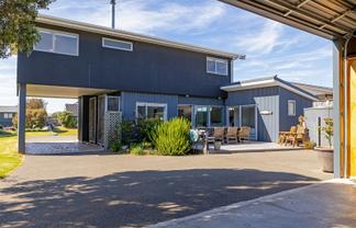 8 Tamarisk Drive, Riversdale