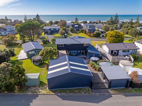 8 Tamarisk Drive, Riversdale Beach