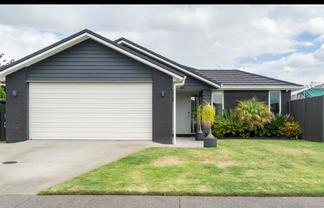 38 Hiria Crescent, Papamoa