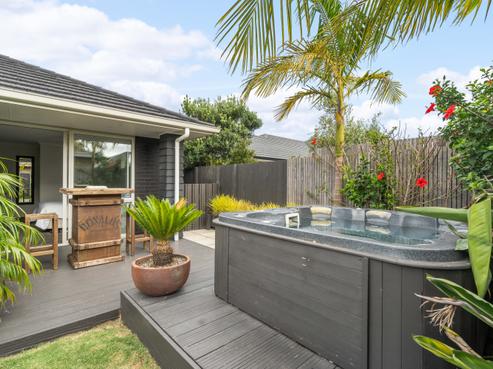 38 Hiria Crescent, Papamoa